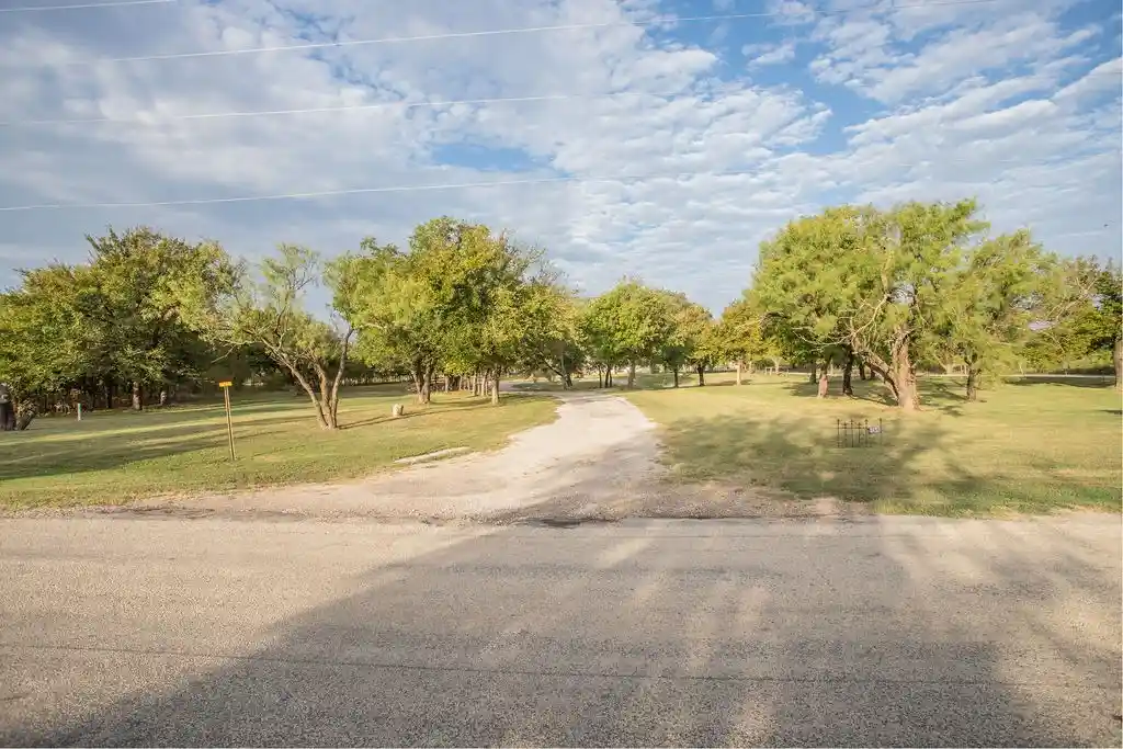 Single family home for sale at 180 County Rd 148, Albany, TX 76430 | MLS# 21405050