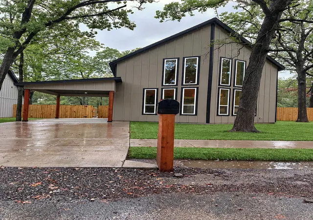 Single family home for sale at 199 Seagrove Ln, Quinlan, TX 75474 | MLS# 21404820