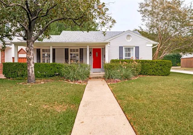 Photo 1 of Single family home for sale at 5947 Marquita Ave, Dallas, TX 75206 | MLS# 21396968 | Listing updated on 2026-10-07