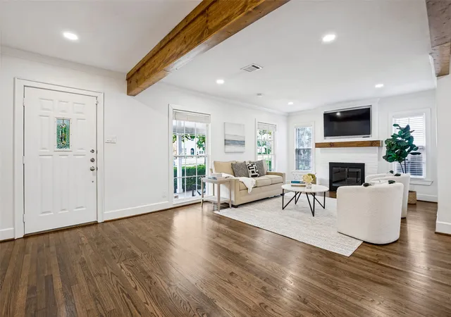 Photo 3 of Single family home for sale at 5947 Marquita Ave, Dallas, TX 75206 | MLS# 21396968 | Listing updated on 2026-10-07