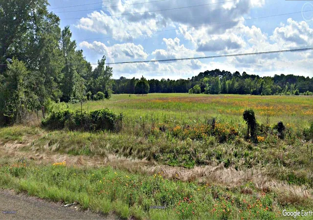 Photo 4 of House for sale at 627 N Highway 287, Elkhart, TX 75839 | MLS# 21405132 | Listing updated on 2026-10-07