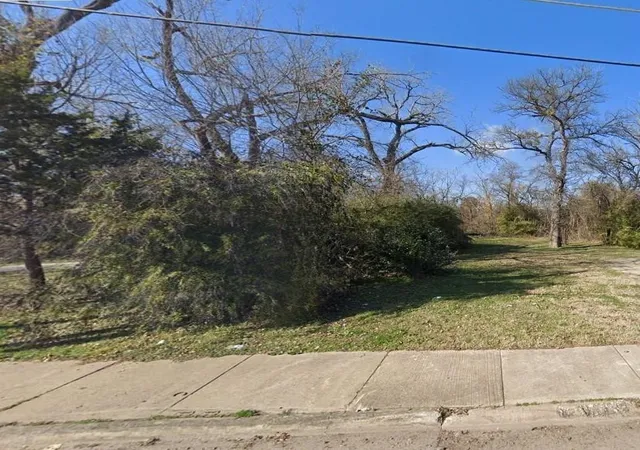Photo 2 of Land for sale at 2509 Saint Clair St, Dallas, TX 75215 | MLS# 21405147 | Listing updated on 2026-10-07