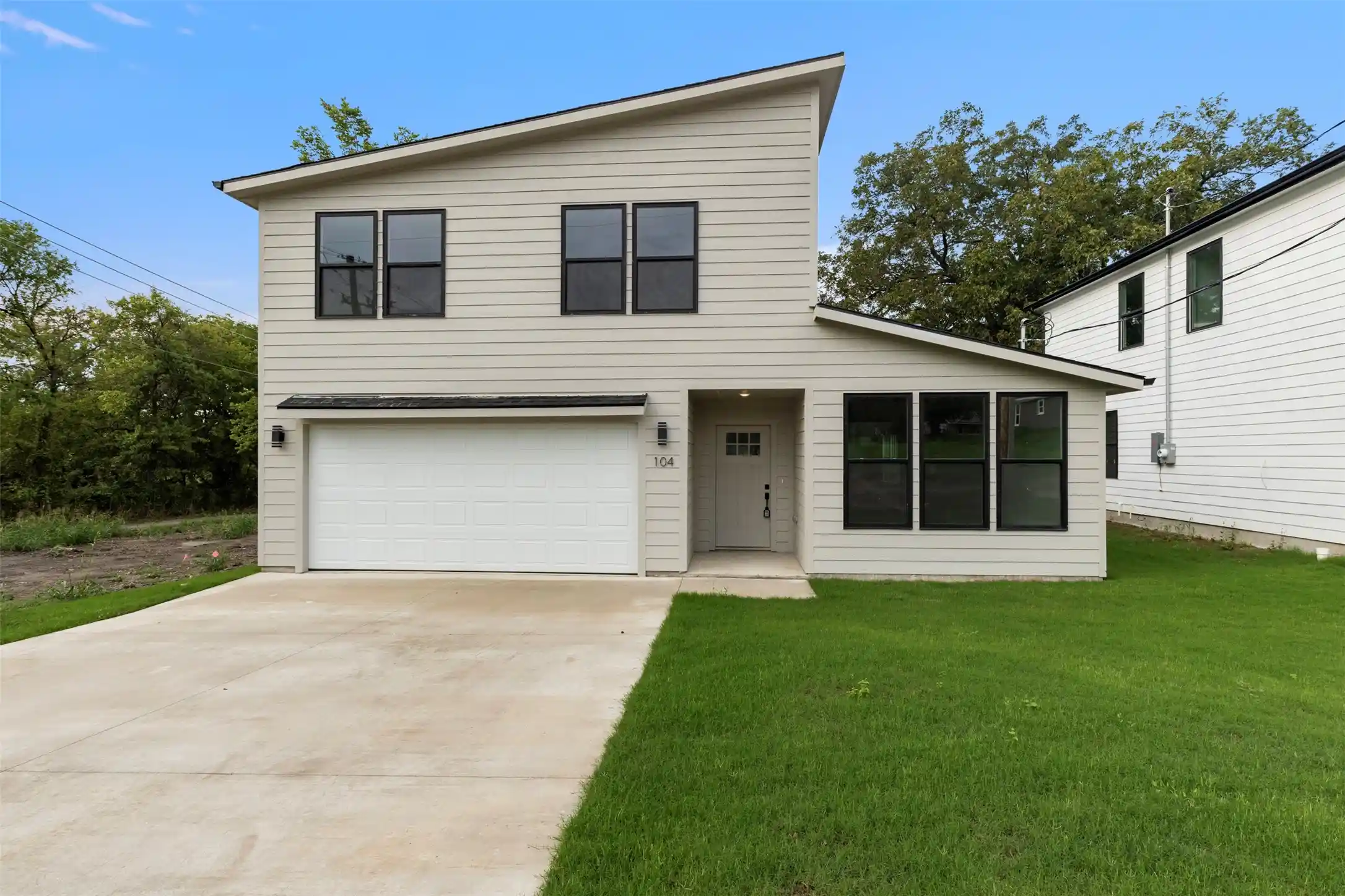 Single family home for sale at 104 E Miller, Whitewright, TX 75491 | MLS# 21405065