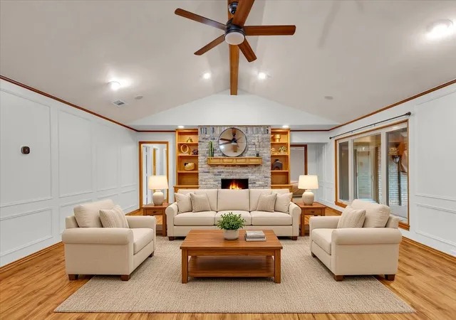 Photo 4 of Single family home for sale at 1111 Berkshire Ct, Roanoke, TX 76262 | MLS# 21397885 | Listing updated on 2026-10-10