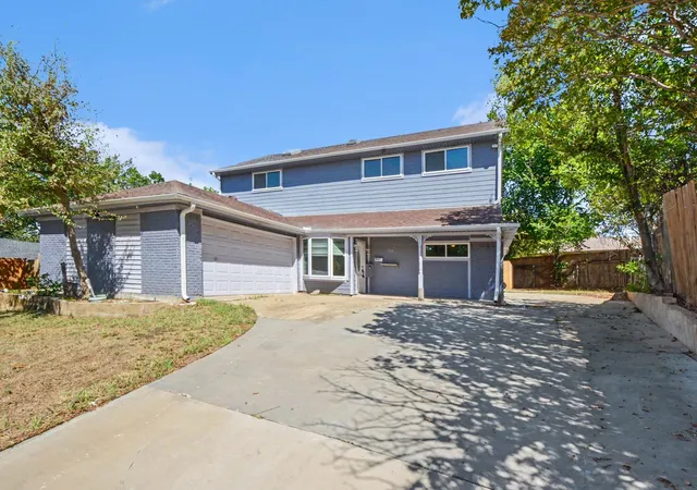 Photo 1 of Single family home for sale at 1513 Cecil Ct, Carrollton, TX 75006 | MLS# 21403148 | Listing updated on 2026-10-27