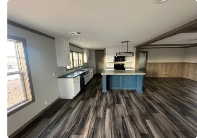 Photo 2 of Manufactured home for sale at 617 Nw Ave C, Hamlin, TX 79520 | MLS# 21404667 | Listing updated on 2026-10-07