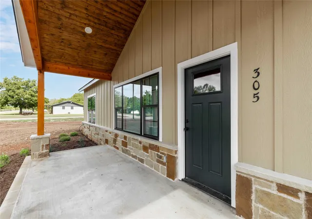 Photo 3 of Single family home for sale at 305 7th Street, Blanket, TX 76432 | MLS# 21400817 | Listing updated on 2026-10-07