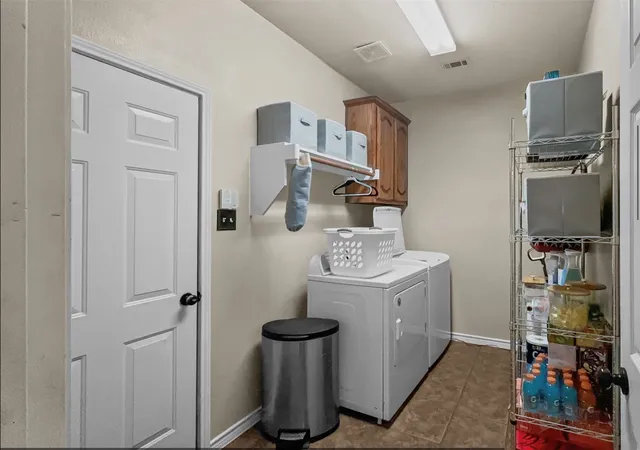 Photo 3 of Single family home for sale at 8600 La Quinta Ln, Mc Kinney, TX 75070 | MLS# 21403366 | Listing updated on 2026-10-07