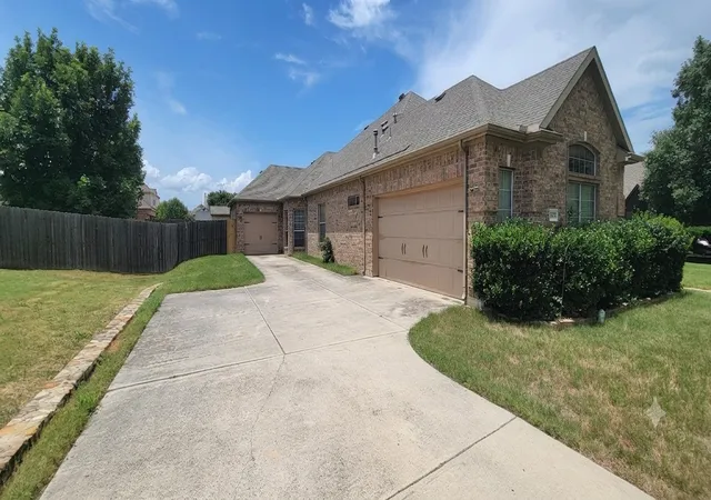 Photo 2 of Single family home for sale at 13733 Alterna Dr, Haslet, TX 76052 | MLS# 21404936 | Listing updated on 2026-10-07