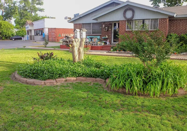 Photo 3 of Single family home for sale at 5090 E Highway 199, Springtown, TX 76082 | MLS# 21405249 | Listing updated on 2026-10-09
