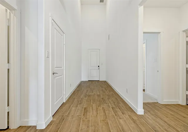 Photo 3 of Single family home for sale at 129 Invermore Dr, Little Elm, TX 75068 | MLS# 21401687 | Listing updated on 2026-10-08