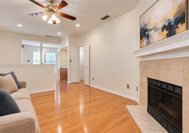 Photo 2 of Condo for sale at 5100 Verde Valley Ln #280, Dallas, TX 75254 | MLS# 21405092 | Listing updated on 2026-10-11