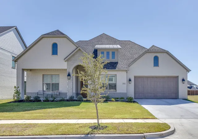 Photo 1 of Single family home for sale at 950 Highlands Ave, Aledo, TX 76008 | MLS# 21404459 | Listing updated on 2026-10-07