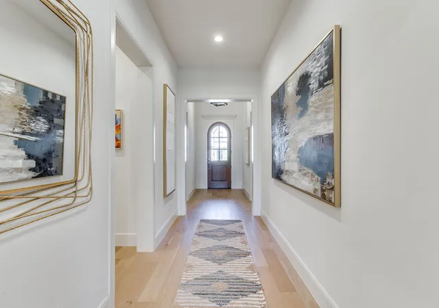 Photo 2 of Single family home for sale at 950 Highlands Ave, Aledo, TX 76008 | MLS# 21404459 | Listing updated on 2026-10-07