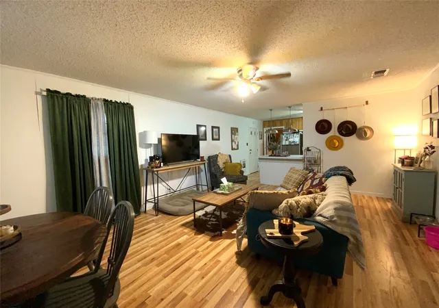 Photo 3 of Single family home for sale at 105 N Cole St, Comanche, TX 76442 | MLS# 21405078 | Listing updated on 2026-10-07