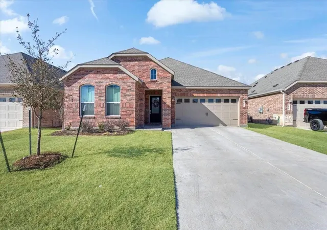 Single family home for sale at 1413 Sandpebble Cir, Anna, TX 75409 | MLS# 21405290
