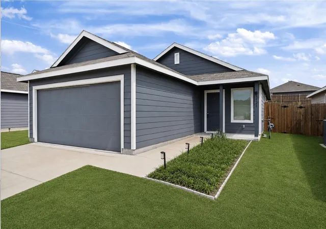 Photo 1 of Single family home for sale at 3521 Glover Peak Pl, Crandall, TX 75114 | MLS# 21405320 | Listing updated on 2026-10-07