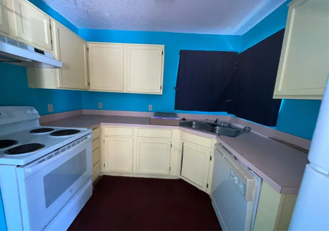 Photo 4 of Single family home for sale at 2508 Stagecoach St, Fort Worth, TX 76133 | MLS# 21404589 | Listing updated on 2026-10-07