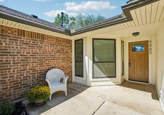 Photo 3 of Single family home for sale at 5885 Mitchell Saxon Rd, Fort Worth, TX 76140 | MLS# 21405313 | Listing updated on 2026-10-08