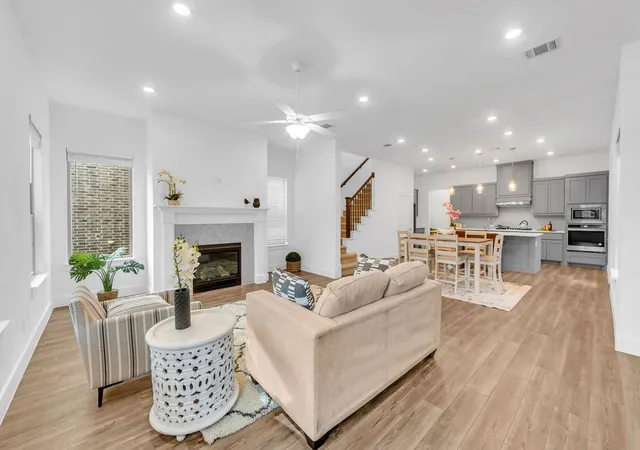 Photo 4 of Single family home for sale at 8300 Bethpage Dr, Mc Kinney, TX 75070 | MLS# 21405345 | Listing updated on 2026-10-07