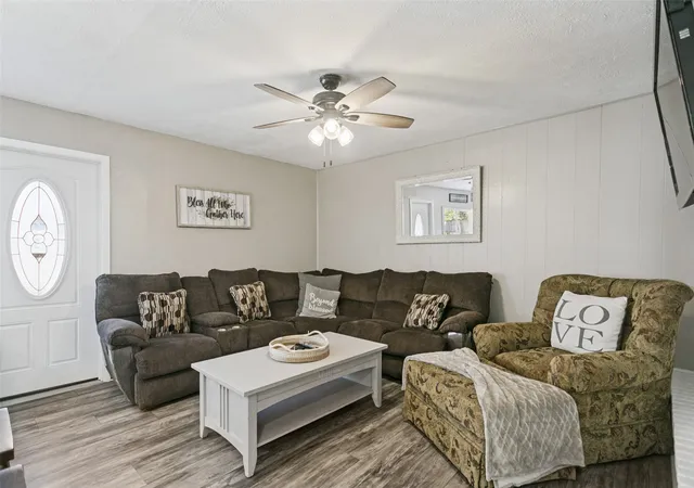 Photo 2 of Single family home for sale at 5076 Avery Ln, The Colony, TX 75056 | MLS# 21404332 | Listing updated on 2026-10-07