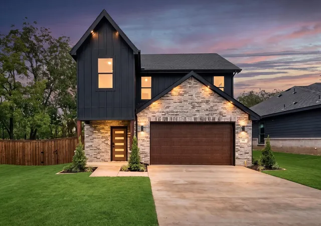 Photo 1 of Single family home for sale at 101 Iron Horse Ln, Denison, TX 75020 | MLS# 21404389 | Listing updated on 2026-10-07