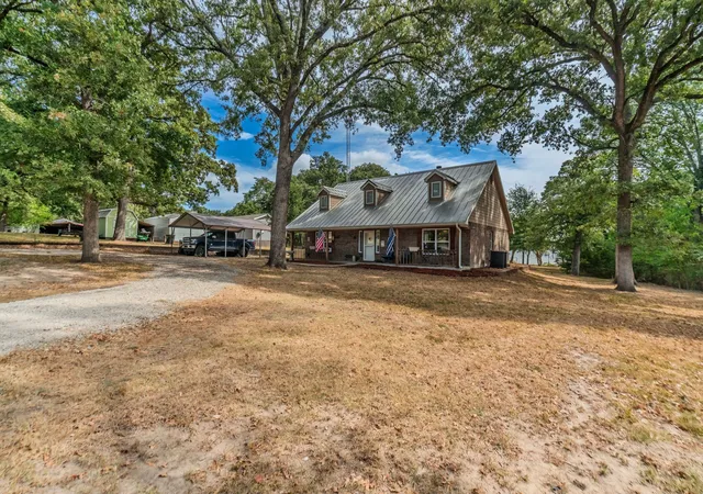 Photo 2 of Single family home for sale at 5781 County Rd 3515, Quinlan, TX 75474 | MLS# 21403450 | Listing updated on 2026-10-07