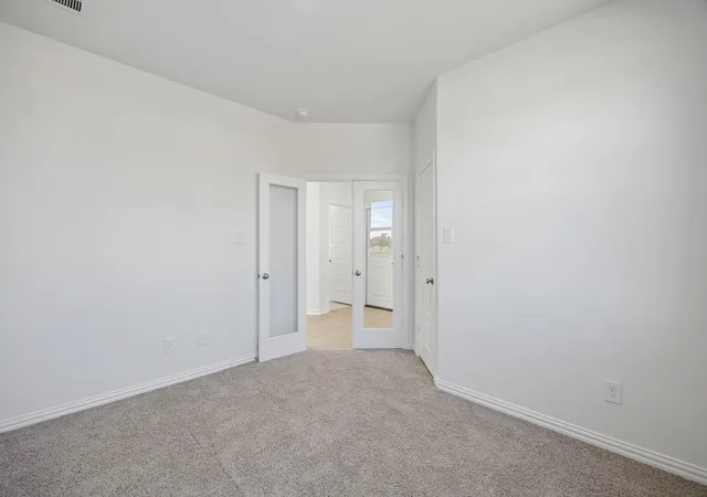 Photo 3 of Single family home for sale at 4009 Allred Dr, Heartland, TX 75114 | MLS# 21405479 | Listing updated on 2026-10-11