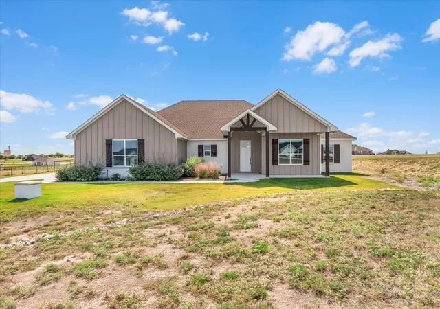 Photo 1 of Single family home for sale at 4020 Windy Point Ranch Rd, Cresson, TX 76035 | MLS# 21371732 | Listing updated on 2026-10-07