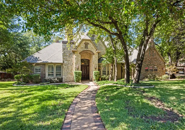 Photo 1 of Single family home for sale at 3824 La Mancha Ln, Denton, TX 76205 | MLS# 21404529 | Listing updated on 2026-10-28