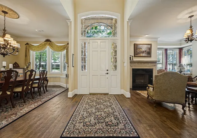 Photo 3 of Single family home for sale at 3824 La Mancha Ln, Denton, TX 76205 | MLS# 21404529 | Listing updated on 2026-10-28