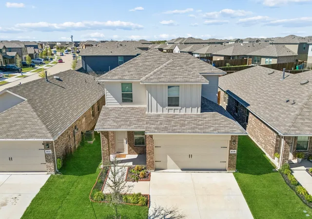 Photo 2 of Single family home for sale at 3719 Mildren Bnd, Crandall, TX 75114 | MLS# 21394860 | Listing updated on 2026-10-07