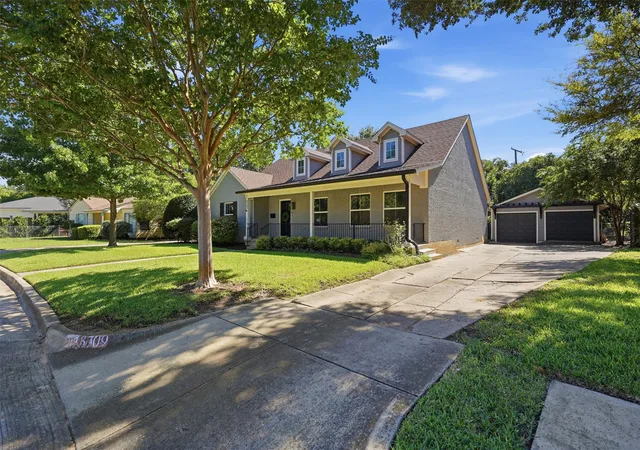 Photo 2 of Single family home for sale at 3709 Wildwood Rd, Fort Worth, TX 76107 | MLS# 21380962 | Listing updated on 2026-10-08