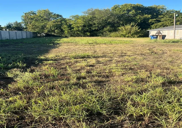 Land for sale at 835 E 3rd Street, Lancaster, TX 75146 | MLS# 21403198