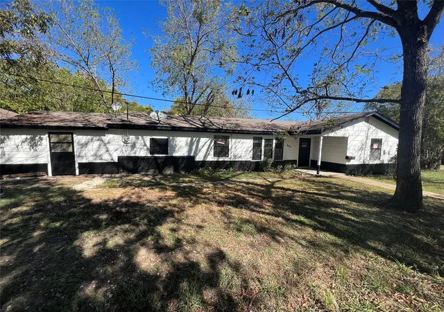Photo 1 of Single family home for sale at 351 E Commerce Ave, Cooper, TX 75432 | MLS# 21405384 | Listing updated on 2026-10-07