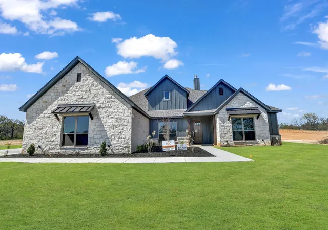 Photo 1 of Single family home for sale at 10016 Valley Oak Way, Springtown, TX 76082 | MLS# 21405601 | Listing updated on 2026-10-10