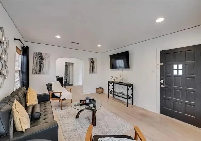 Photo 3 of Single family home for sale at 2707 Burlington Blvd, Dallas, TX 75211 | MLS# 21405606 | Listing updated on 2026-10-09