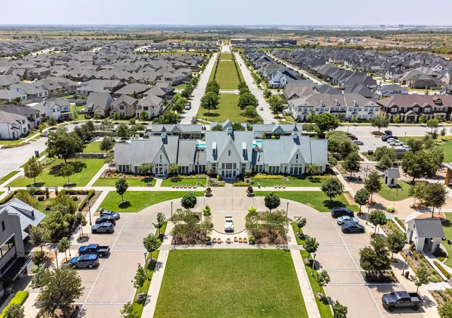 Photo 32 of Single family home for sale at 2244 Shorthorn Dr, Justin, TX 76247 | MLS# 21388434 | Listing updated on 2026-10-08