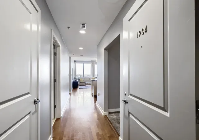 Photo 3 of Condo for sale at 1200 Main St #1904, Dallas, TX 75202 | MLS# 21404634 | Listing updated on 2026-10-07