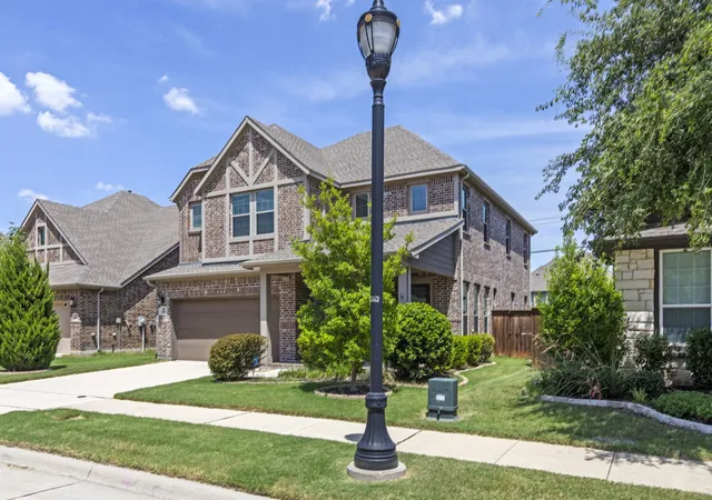 Photo 2 of Single family home for sale at 5817 Liberty Hl Dr, Mc Kinney, TX 75070 | MLS# 21405665 | Listing updated on 2026-10-10