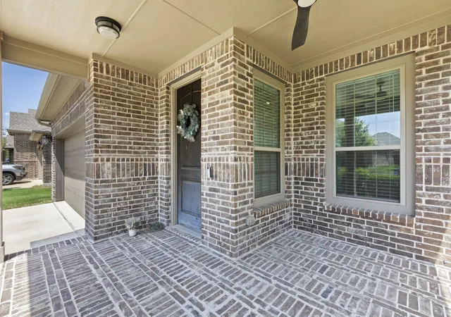 Photo 3 of Single family home for sale at 5817 Liberty Hl Dr, Mc Kinney, TX 75070 | MLS# 21405665 | Listing updated on 2026-10-10