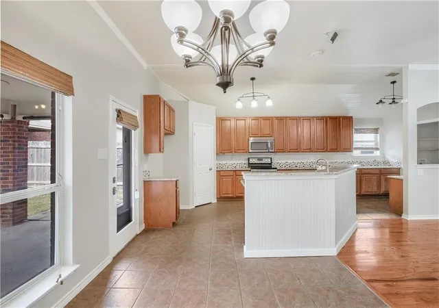 Photo 3 of Single family home for sale at 3708 Vista Greens Dr, Fort Worth, TX 76244 | MLS# 21405722 | Listing updated on 2026-10-07