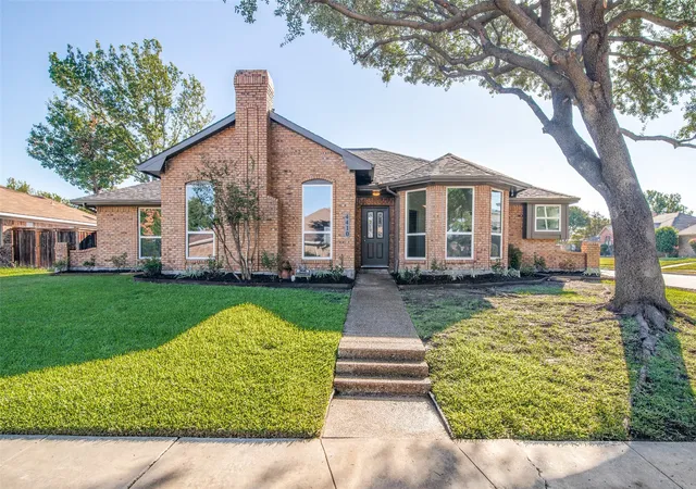 Photo 1 of Single family home for sale at 4410 Meadowview Dr, Mesquite, TX 75150 | MLS# 21403168 | Listing updated on 2026-10-09