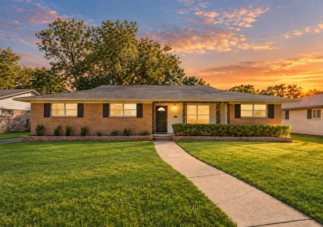 Single family home for sale at 7066 Arboreal Dr, Dallas, TX 75231 | MLS# 21395051