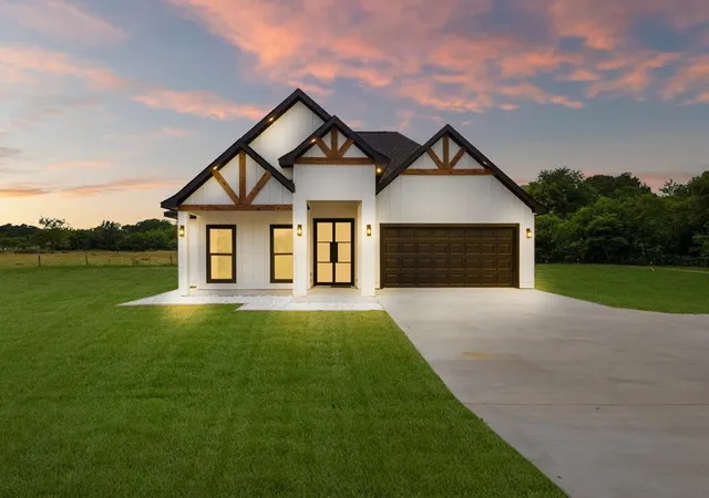 Single family home for sale at 183 Private Rd 8642, Canton, TX 75103 | MLS# 21405879