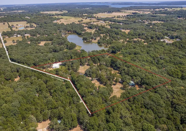Photo 1 of Manufactured home for sale at 330 Huts Xing Rd, Sadler, TX 76264 | MLS# 21404306 | Listing updated on 2026-10-07