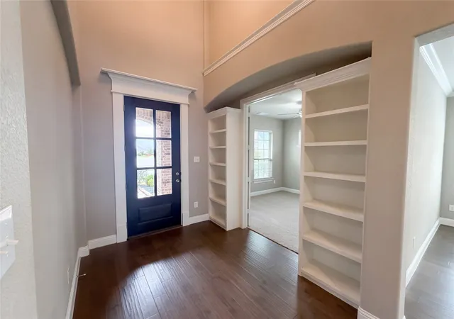Photo 2 of Single family home for sale at 11224 Dusty Trl Ct, Roanoke, TX 76262 | MLS# 21405719 | Listing updated on 2026-10-07