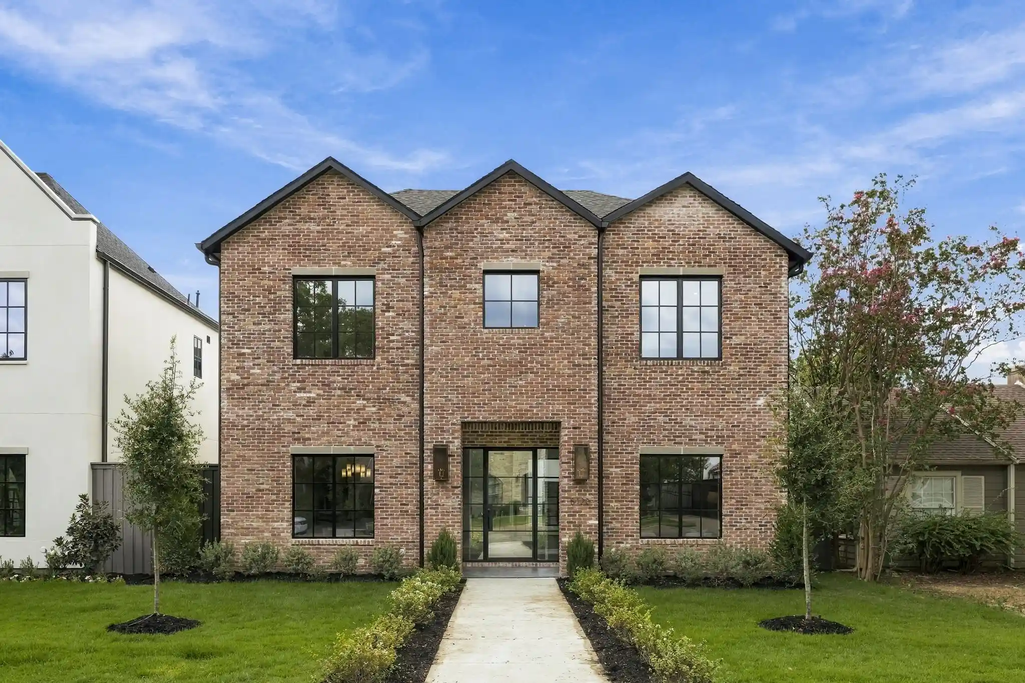 Photo 1 of Single family home for sale at 5122 Elsby Ave, Dallas, TX 75209 | MLS# 21405921 | Listing updated on 2026-10-25