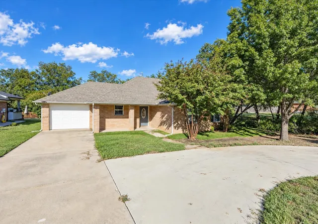 Photo 2 of Single family home for sale at 1807 13th Street, Bridgeport, TX 76426 | MLS# 21405803 | Listing updated on 2026-10-10