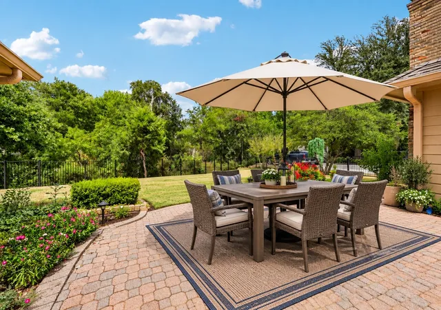 Photo 4 of Single family home for sale at 1717 Edgewater Dr, Plano, TX 75075 | MLS# 21393043 | Listing updated on 2026-10-08